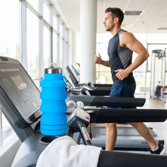 gourde de sport iso etanche homme sur tapis de course