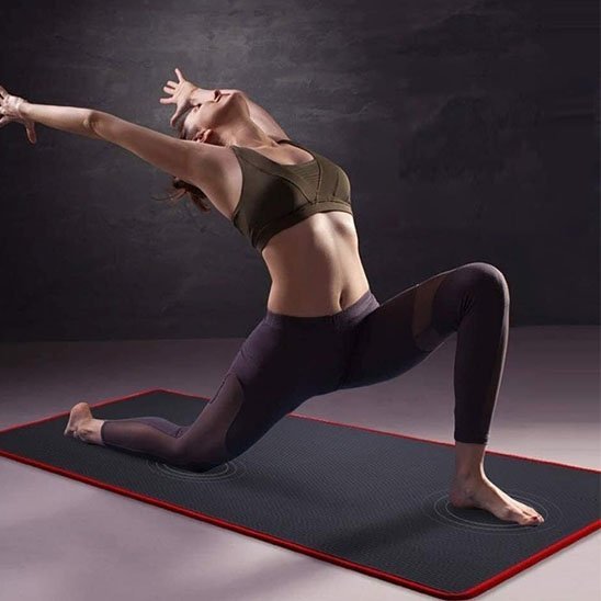 tapis de gym ultrafit femme etire dos